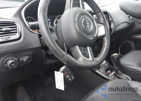 2020 Jeep Compass Limited 4X4 из США, поврежденный, VIN 3C4NJDCB3LT120356